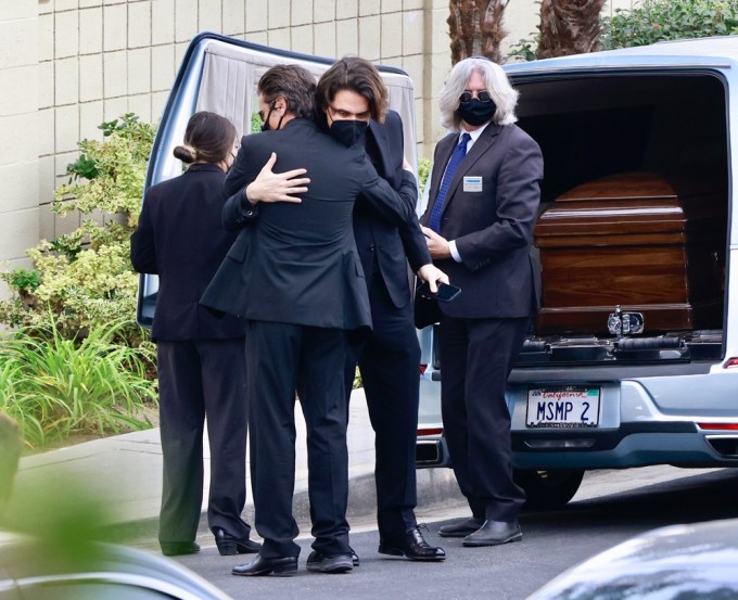 John Stamos & John Mayer Embrace At Friend Bob Saget’s Funeral