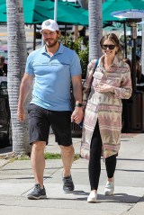 Pacific Palisades, CA  - *EXCLUSIVE*  - Chris Pratt, 42, and wife Katherine Schwarzenegger, 32, pictured holding hands after lunch in the Palisades. The duo is expecting their second baby together!Pictured: Chris Pratt, Katherine SchwarzeneggerBACKGRID USA 11 MARCH 2022BYLINE MUST READ: SPOT / BACKGRIDUSA: +1 310 798 9111 / usasales@backgrid.comUK: +44 208 344 2007 / uksales@backgrid.com*UK Clients - Pictures Containing Children
Please Pixelate Face Prior To Publication*