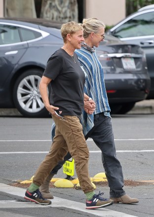Santa Barbara, CA  - *EXCLUSIVE*  - Comedian Ellen Degeneres and actress Portia De Rossi can't contain their laughter as the happy couple pack on the PDA during a Santa Barbara stroll.Pictured: Ellen Degeneres, Portia De RossiBACKGRID USA 15 OCTOBER 2022 USA: +1 310 798 9111 / usasales@backgrid.comUK: +44 208 344 2007 / uksales@backgrid.com*UK Clients - Pictures Containing ChildrenPlease Pixelate Face Prior To Publication*