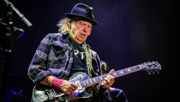 Neil Young Demands Spotify Remove His Music Over Covid Misinformation: ‘They Can Have (Joe) Rogan Or’ Me 