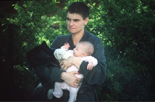 SINEAD O'CONNOR
SINEAD O'CONNOR WITH HER BABY, LONDON, BRITAIN - 1996