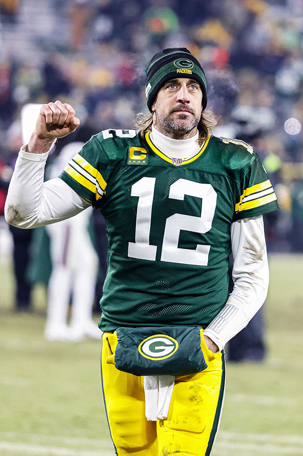 Aaron Rodgers Leaving Green Bay Packers, Traded to New York Jets