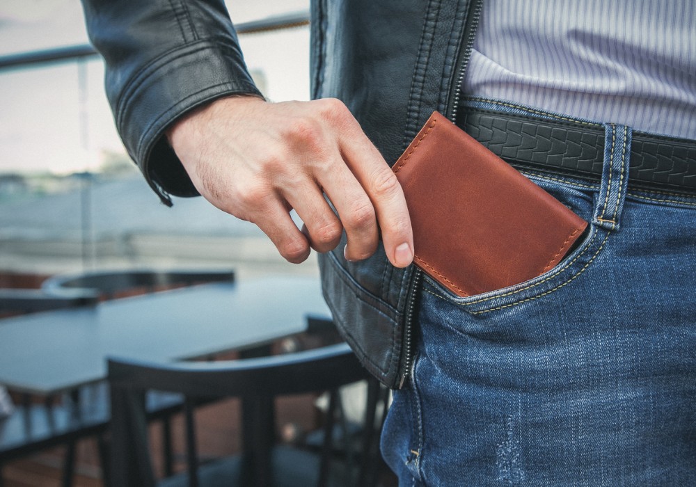 What is RFID Blocking? Your Guide to Secure Wallets – Forrest & Harold