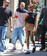 Hot couple Justin Bieber and Hailey Bieber shopping at Aim Leon Dore store with some friends then walking together in the Soho neighborhood in New York, NY on May 10, 2023. 

Photo by Dylan Travis/ABACAPRESS.COM

Pictured: Justin Bieber,Hailey Bieber
Ref: SPL6570168 100523 NON-EXCLUSIVE
Picture by: Dylan Travis/AbacaPress / SplashNews.com

Splash News and Pictures
USA: +1 310-525-5808
London: +44 (0)20 8126 1009
photodesk@splashnews.com

United Arab Emirates Rights, Australia Rights, Bahrain Rights, Canada Rights, Greece Rights, India Rights, Israel Rights, South Korea Rights, New Zealand Rights, Qatar Rights, Saudi Arabia Rights, Singapore Rights, Thailand Rights, Taiwan Rights, United Kingdom Rights, United States of America Rights