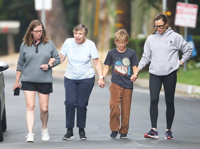 Jennifer Garner goes on a walk with her family