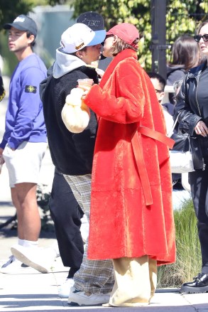 West Hollywood, CA  - *EXCLUSIVE*  - Happy couple Justin Bieber and wife Hailey Bieber hold hands as they exit the Great White after a romantic brunch date in West Hollywood.

Pictured: Justin Bieber and Hailey Bieber

BACKGRID USA 26 MARCH 2023 

USA: +1 310 798 9111 / usasales@backgrid.com

UK: +44 208 344 2007 / uksales@backgrid.com

*UK Clients - Pictures Containing Children
Please Pixelate Face Prior To Publication*