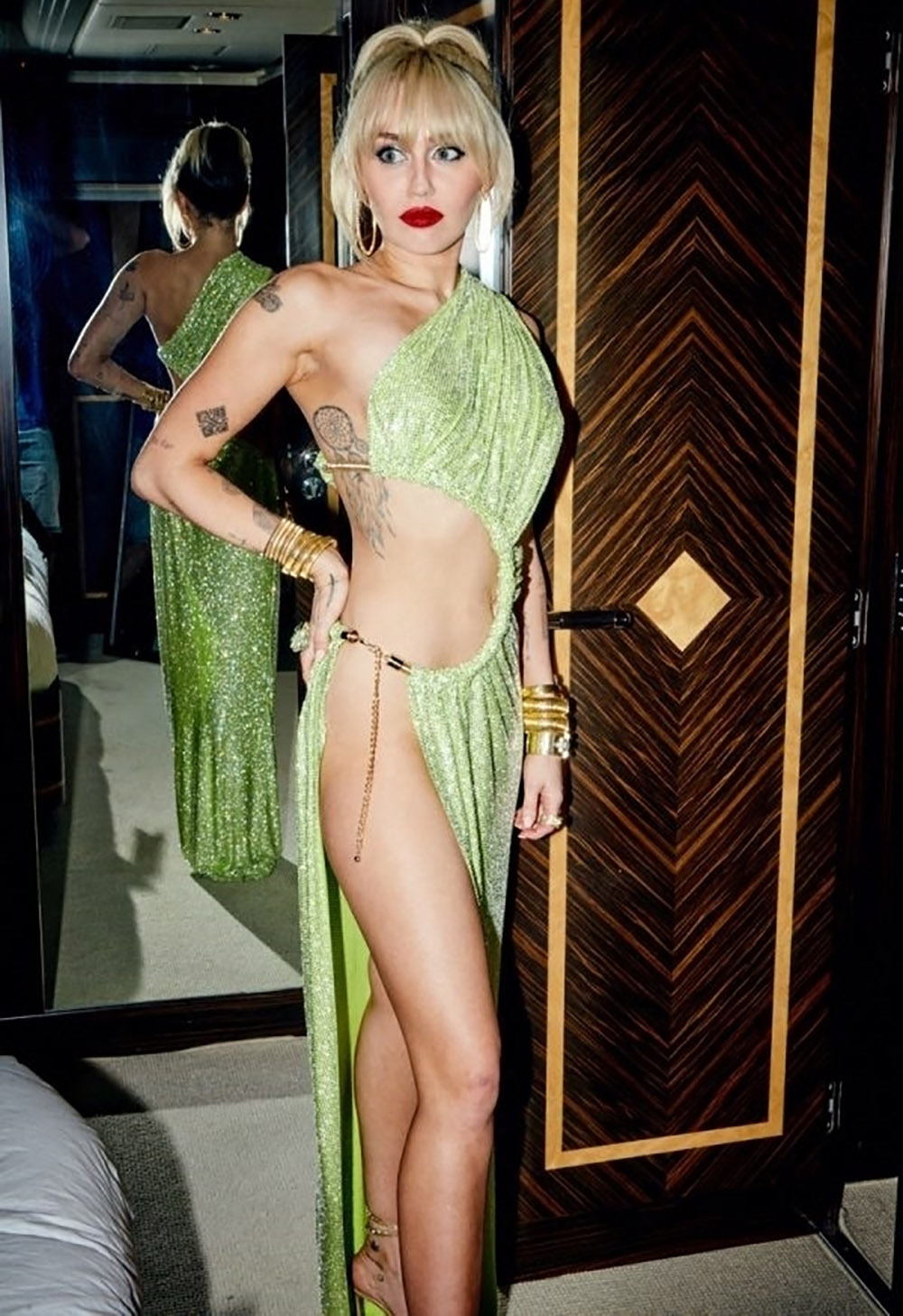 Miley Cyrus' Sexiest Looks: Photos â€“ Hollywood Life