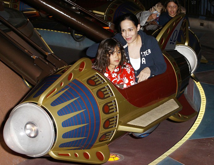 Octomom Nadya Suleman and some of her kids out and about, Anaheim, California, America – 13 Mar 2009