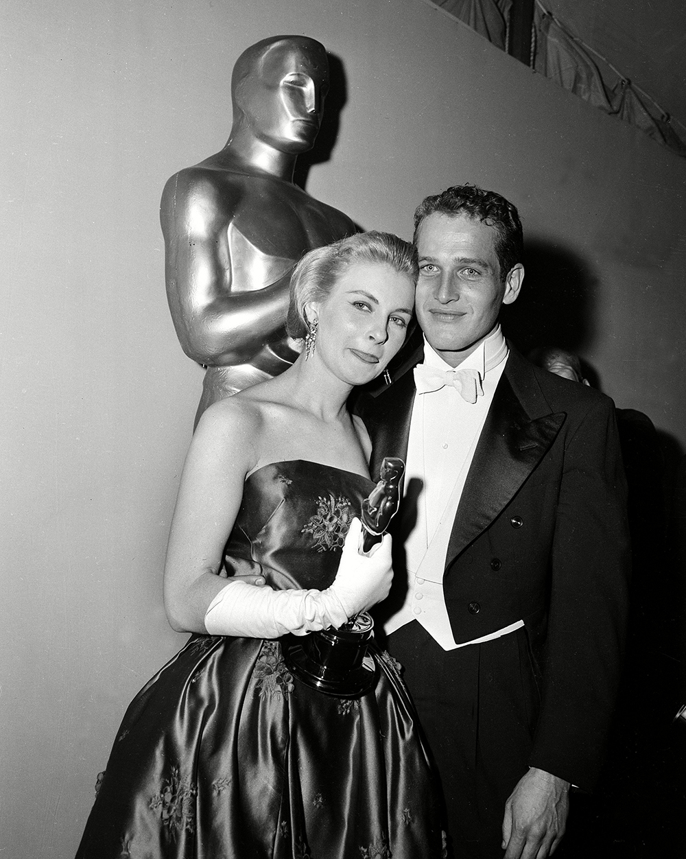 Paul Newman Joanne Woodward Then Now Photos Of Their Romance Hollywood Life