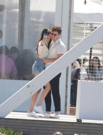 Athens, GREECE - * EXCLUSIVE * - Nina Dobrev and boyfriend Shaun White find some time to take in the site of Athens, while Nina takes a break for filming "The Bricklayer".  Nina and Shaun snapped some photos during their walk and a few selfies.  Pictured: Nina Dobrev, Shaun White BACKGRID USA 10 APRIL 2022 USA: +1 310 798 9111 / usasales@backgrid.com UK: +44 208 344 2007 / uksales@backgrid.com * UK Clients - Pictures Containing Children Please Pixelate Face Prior To Publication *