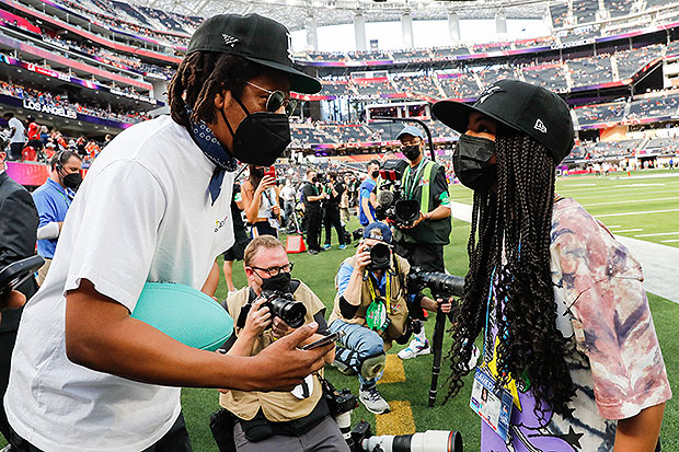 Celebrities at Super Bowl 2022: Photos