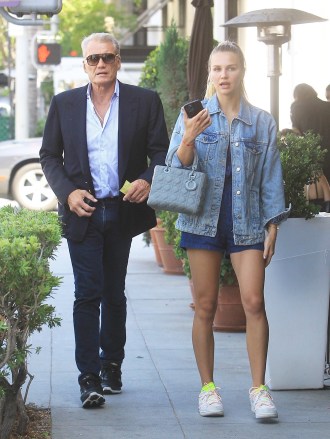 Beverly hills, ca  - dolph lundgren takes his daughter ida to lunch in beverly hills. Pictured: dolph lundgren, ida lundgren

backgrid usa 15 june 2022 

usa: +1 310 798 9111 / usasales@backgrid. Com

uk: +44 208 344 2007 / uksales@backgrid. Com

*uk clients - pictures containing children
please pixelate face prior to publication*