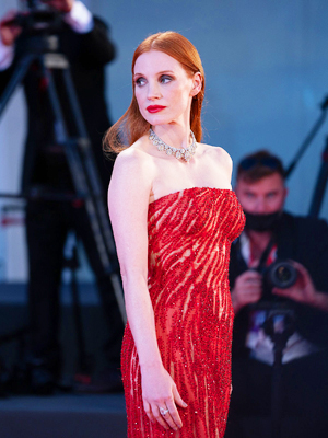 Jessica Chastain’s Hottest Red Carpet Looks: Photos – Hollywood Life