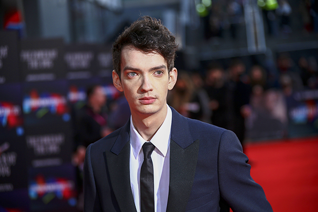 Kodi Smit Mcphee 5 Things To Know About The 25 Year Old First Time