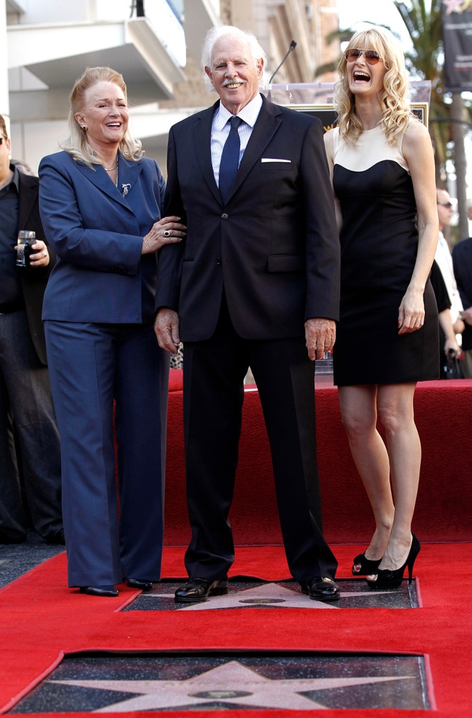 Laura Dern & Parents At The Walk Of Fame