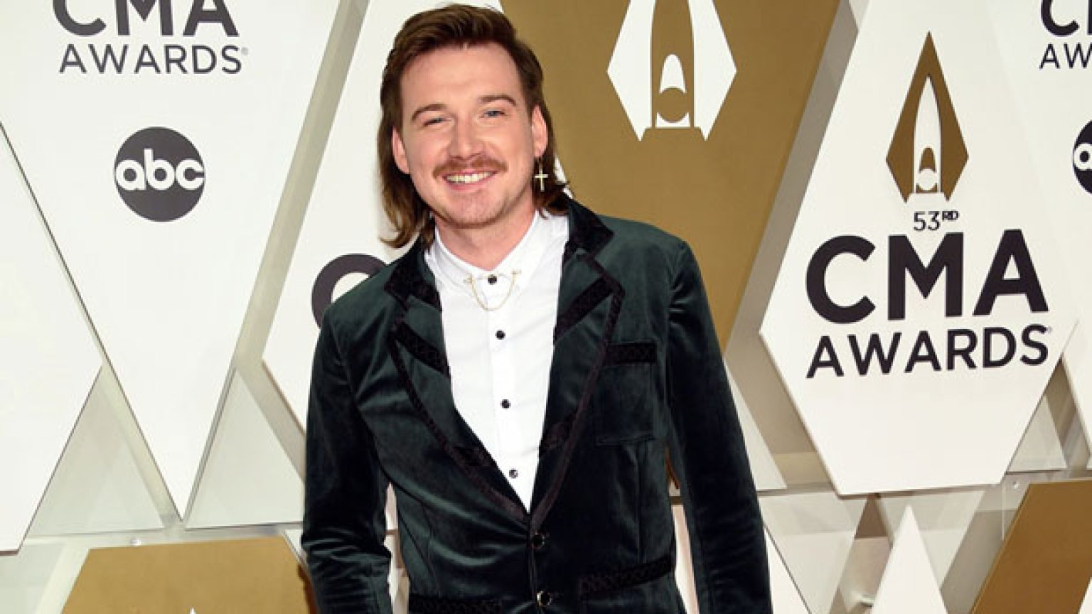 Wallen & Paige Lorenze Split Hollywood Life