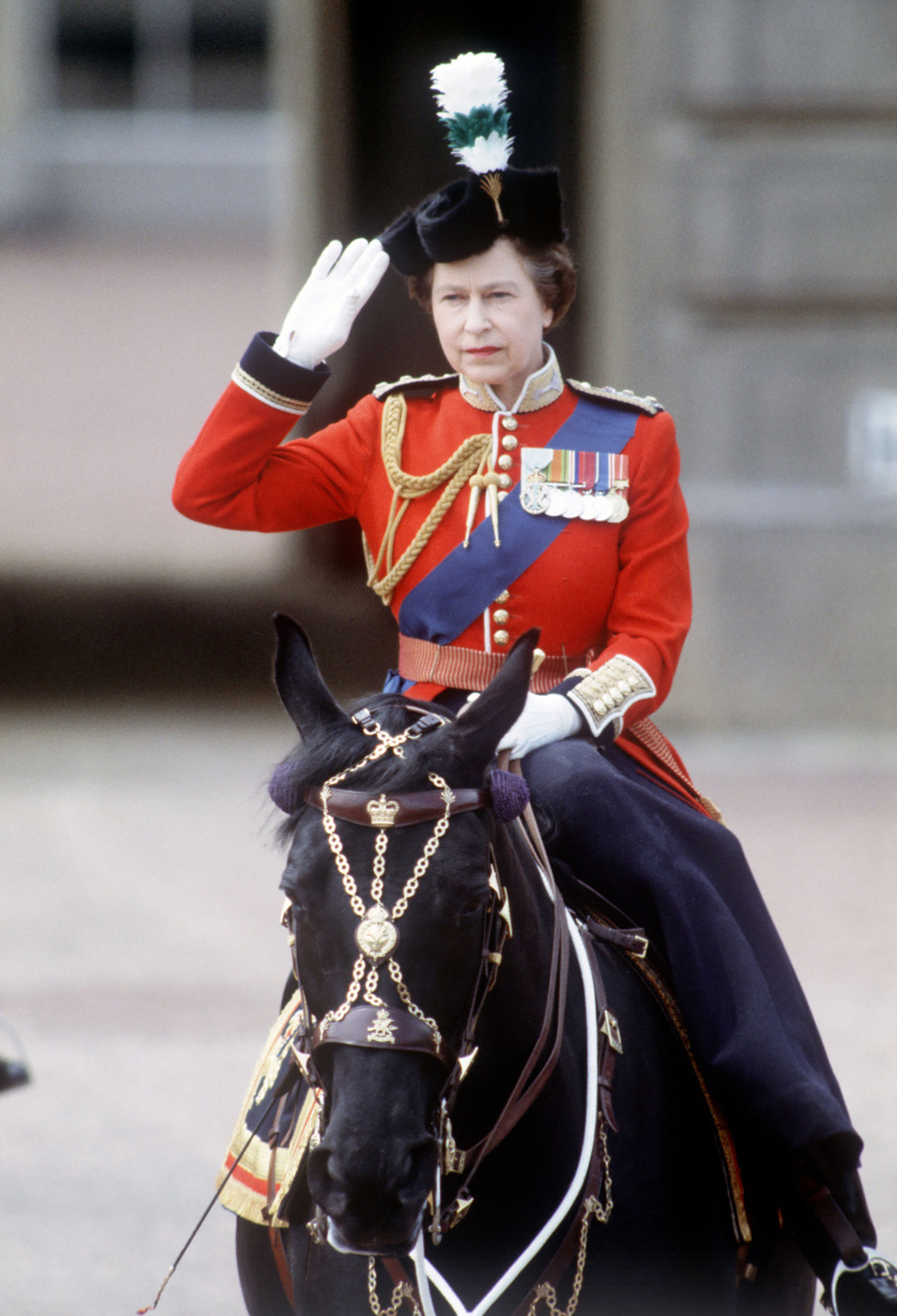 Queen-Elizabeth-II-Through-The-Years-7.jpg