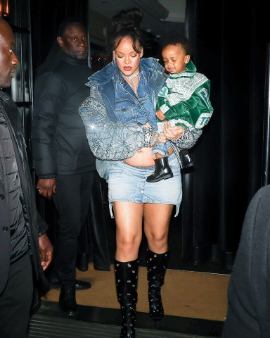 **USE CHILD PIXELATED IMAGES IF YOUR TERRITORY REQUIRES IT**Rihanna and her son show her 2nd baby bump in Paris when she head for dinner at Cesar ParisPictured: RihannaRef: SPL5538793 200423 NON-EXCLUSIVEPicture by: Aissaoui Nacer / SplashNews.comSplash News and PicturesUSA: +1 310-525-5808London: +44 (0)20 8126 1009Berlin: +49 175 3764 166photodesk@splashnews.comWorld Rights