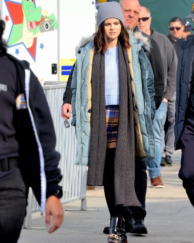Selena Gomez pictured filming a scene at the "Only Murders in the Building" set in Coney Island, Brooklyn.Pictured: Selena GomezRef: SPL5294433 070322 NON-EXCLUSIVEPicture by: Jose Perez / SplashNews.comSplash News and PicturesUSA: +1 310-525-5808London: +44 (0)20 8126 1009Berlin: +49 175 3764 166photodesk@splashnews.comWorld Rights