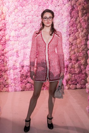 Shailene Woodley tiba untuk koleksi busana Giambattista Valli selama pekan mode Wanita Musim Gugur/Musim Dingin 2020/21 yang disajikan di Paris Fashion F/W 2020/21 Valli, Paris, Prancis - 02 Mar 2020