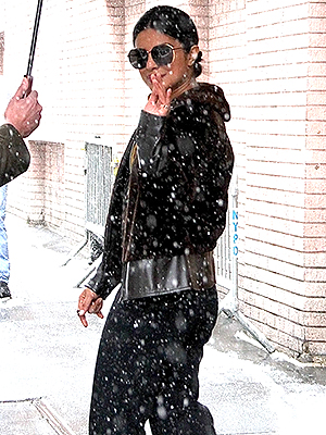 High-heeled stars in the snow: Priyanka Chopra and more wear high heels in cold weather