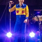 Harry Styles Performing In Glasgow