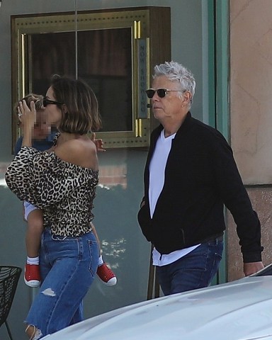 Beverly Hills, CA  - *EXCLUSIVE*  - Actress and busy mom Katharine McPhee is spotted enjoying lunch at Via Alloro in Beverly Hills with her husband David Foster and their son Rennie.

Pictured: Katharine McPhee, David Foster

BACKGRID USA 17 JUNE 2023 

USA: +1 310 798 9111 / usasales@backgrid.com

UK: +44 208 344 2007 / uksales@backgrid.com

*UK Clients - Pictures Containing Children
Please Pixelate Face Prior To Publication*