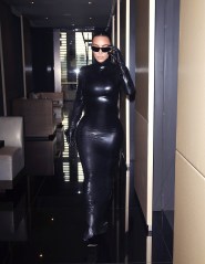 Milan, ITALY  - *EXCLUSIVE*  - The American Reality Star Kim Kardashian makes a fashion statement dressed top to toe in black PVC and dark sunglasses during Milan Fashion Week.Pictured: Kim KardashianBACKGRID USA 24 FEBRUARY 2022BYLINE MUST READ: Cobra Team / BACKGRIDUSA: +1 310 798 9111 / usasales@backgrid.comUK: +44 208 344 2007 / uksales@backgrid.com*UK Clients - Pictures Containing Children
Please Pixelate Face Prior To Publication*