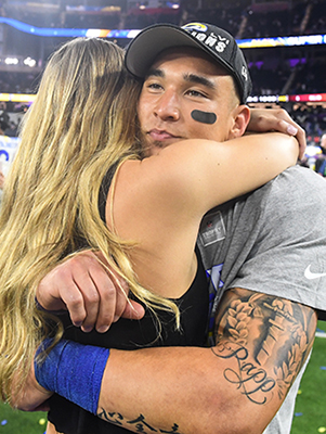 Taylor Rapp Proposes To Girlfriend Dani Johnson AfterSuper Bowl