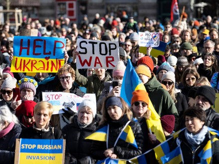 Around 1000 people gathered on Sunday afternoon on Möllevångstorget in Malmö to show their support for Ukraine after the Russian attack.
Ukraine war protest, Malmo, Sweden - 27 Feb 2022