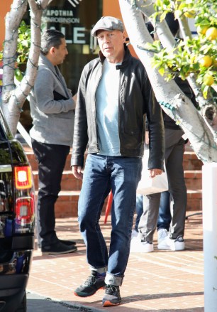 EXCLUSIVE: Bruce Willis seen after a visit to Fred Segal. 17 Jan 2020 Pictured: Bruce Willis. Photo credit: APEX / MEGA TheMegaAgency.com +1 888 505 6342 (Mega Agency TagID: MEGA587288_002.jpg) [Photo via Mega Agency]