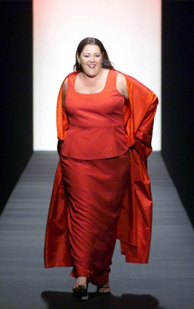 MANHEIM Actress Camryn Manheim, known for her role as attorney Ellenor Frutt on ABC's "The Practice," struts on the runway at the Lane Bryant Venezia Fall '99 fashion show, Tuesday, June, 29, 1999, in New York. Lane Bryant is a plus-size retailer for large womenFASHION BRYANT, NEW YORK, USA