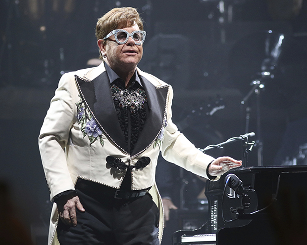 David Furnish, Kocası Elton John'un Neden Müzikten Gerçekten Emekli Olmayacağı Üzerine – Hollywood Life