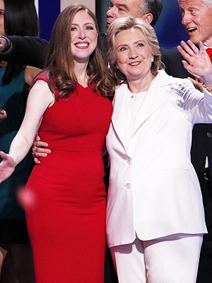 Donna Karan Praises Hillary & Chelsea Clinton at HIFF 2022
