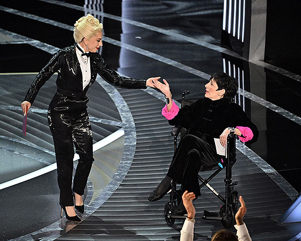 Liza Minnelli Oscars 2022: She Makes Surprise Appearance With Lady Gaga ...