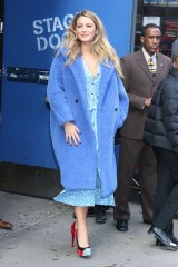 Blake Lively
'Good Morning America' TV show, New York, USA - 28 Jan 2020
Wearing Max Mara Coat same outfit as catwalk model *10113148bg Wearing Ulyana Sergeenko, Dress, Shoes by Christian Louboutin