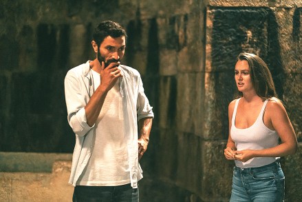 The Weekend Away. (L to R) Ziad Bakri as Zain, Leighton Meester as Beth in The Weekend Away. Cr. Ivan Šardi/Netflix ©2022