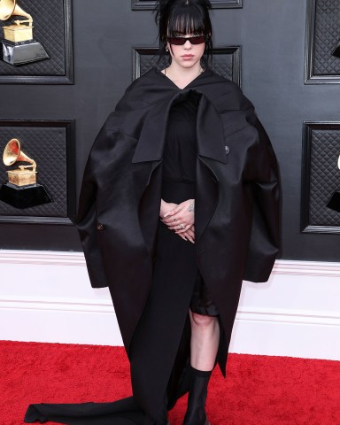 Billie Eilish
64th Annual Grammy Awards, Arrivals, MGM Grand Garden Arena, Las Vegas, USA - 03 Apr 2022
Wearing Rick Owens Same Outfit as catwalk model *12807148v