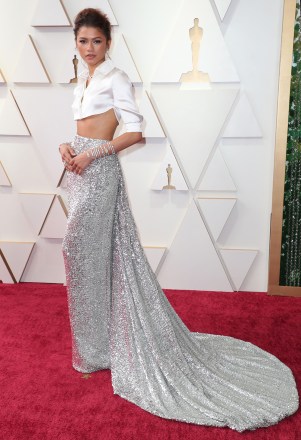 Timothée Chalamet At Oscars 2022: Rocks No Shirt & Sequined Jacket –  Hollywood Life