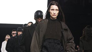 bella hadid paris fashion week