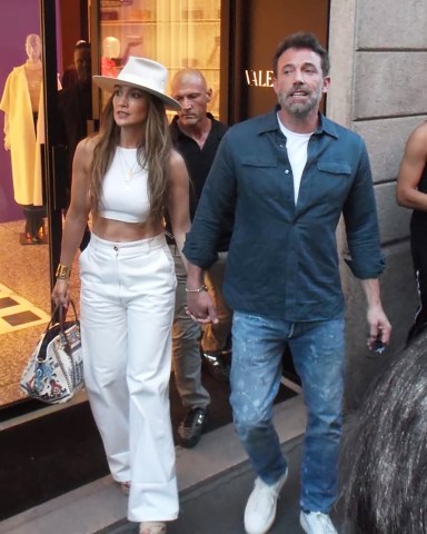 Jennifer Lopez and her husband Ben Affleck spotted shopping in Milan. A huge crowd waited outside the Brunello Cucinelli store to catch a glimpse of the newlyweds on their second honeymoon.Pictured: Jennifer Lopez,Ben AffleckRef: SPL5334477 250822 NON-EXCLUSIVEPicture by: Mimmo Carriero/IPA / SplashNews.comSplash News and PicturesUSA: +1 310-525-5808London: +44 (0)20 8126 1009Berlin: +49 175 3764 166photodesk@splashnews.comWorld Rights, No France Rights, No Italy Rights, No Portugal Rights, No Spain Rights