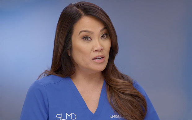 Dr. Pimple Popper' Preview: Dr. Lee Checks Out Mass On Pastor's Leg –  Hollywood Life