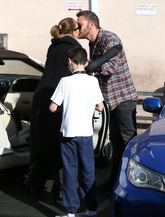 **USE CHILD PIXELATED IMAGES IF YOUR TERRITORY REQUIRES IT**Ben Affleck and Jennifer Lopez enjoy dinner out at Mexican restaurant Tacos tu Madre in Westwood, Los Angeles.The famous couple brought Jennifer's son Max for the outing on Tuesday, and paused to share a kiss as they got into the car.Pictured: Jennifer Lopez,Jlo,Ben Affleck,Maximilian David MunizRef: SPL5310993 180522 NON-EXCLUSIVEPicture by: MESSIGOAL / SplashNews.comSplash News and PicturesUSA: +1 310-525-5808London: +44 (0)20 8126 1009Berlin: +49 175 3764 166photodesk@splashnews.comWorld Rights