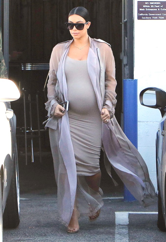 Kim Kardashian In Tight Grey Dress