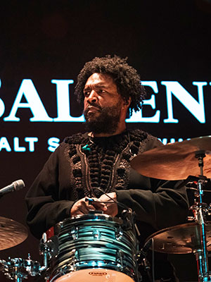 Hottest Celebrity Pics This Week Of March 28 – Apr 3: Questlove & More