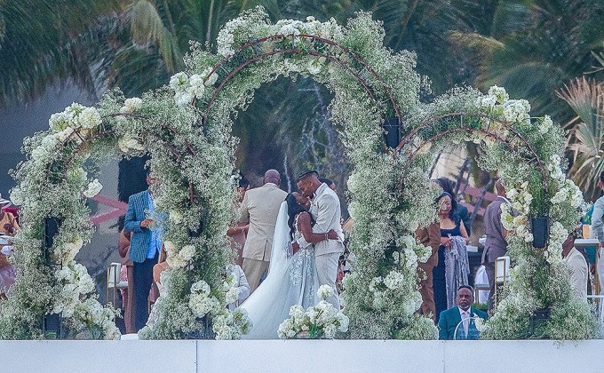 Simone Biles & Jonathan Owens wed in Cabo