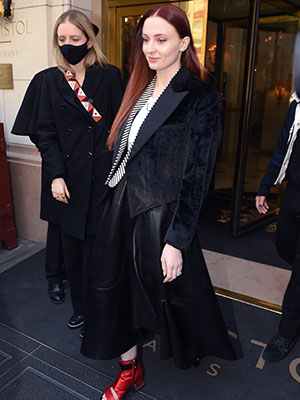 Sophie Turner Puts Her Spin on Maternity-Chic Style With Louis