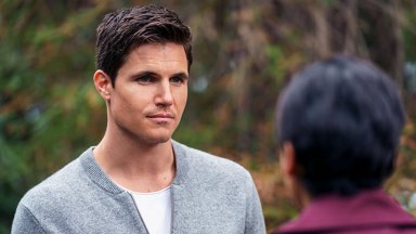 Robbie Amell