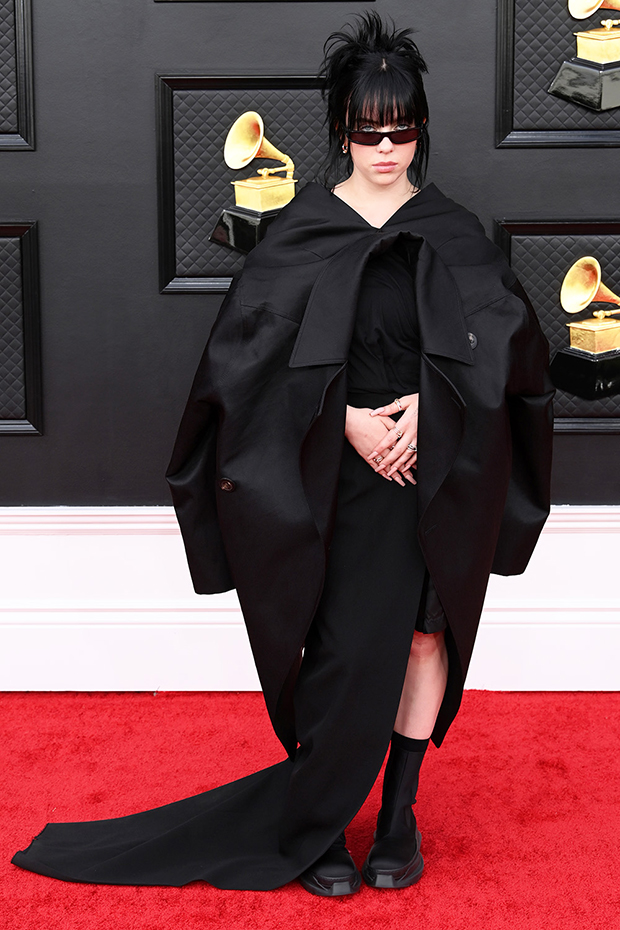 Billie Eilish Hits The Grammys Red Carpet In Dramatic Black Dress