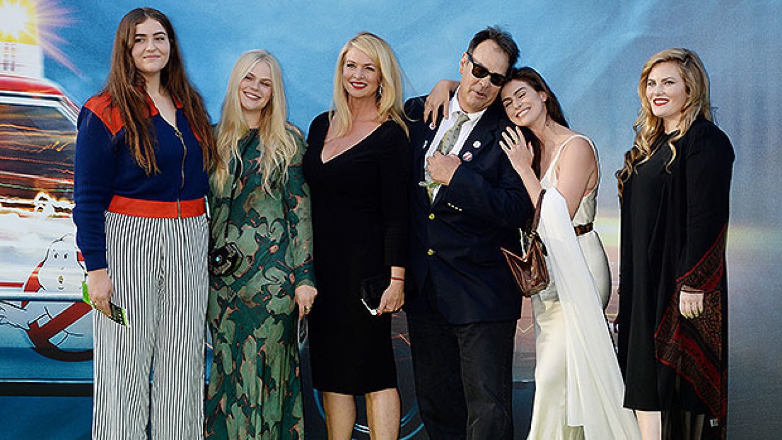 dan-aykroyd-s-kids-meet-his-three-daughters-hollywood-life